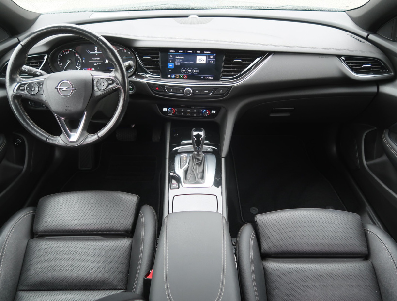 Opel Insignia, 2021