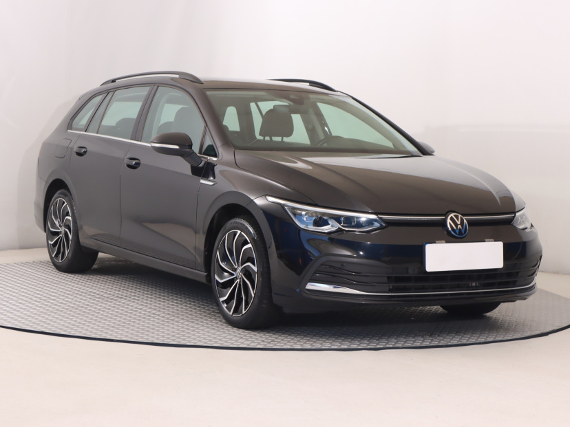 Volkswagen Golf, 2021