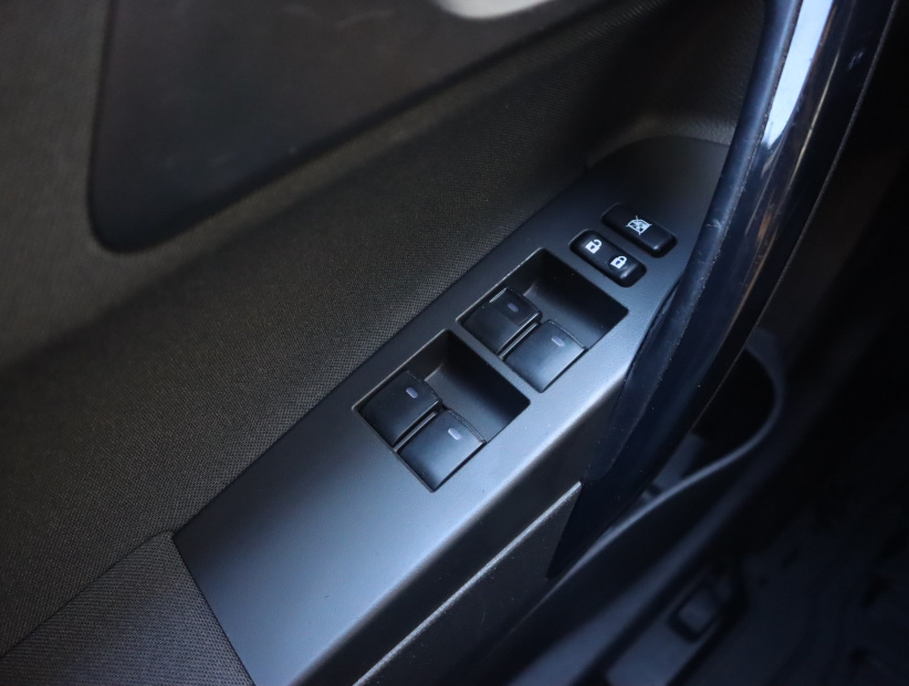 Toyota Auris, 2015