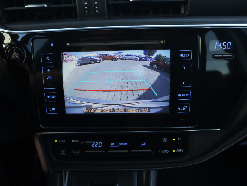 Toyota Auris, 2015