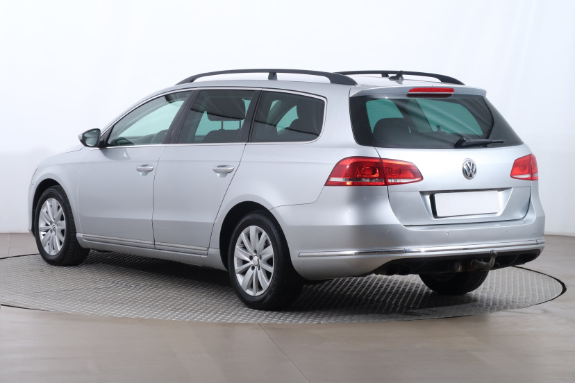 Volkswagen Passat, 2012