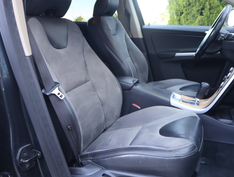 Volvo XC60, 2009