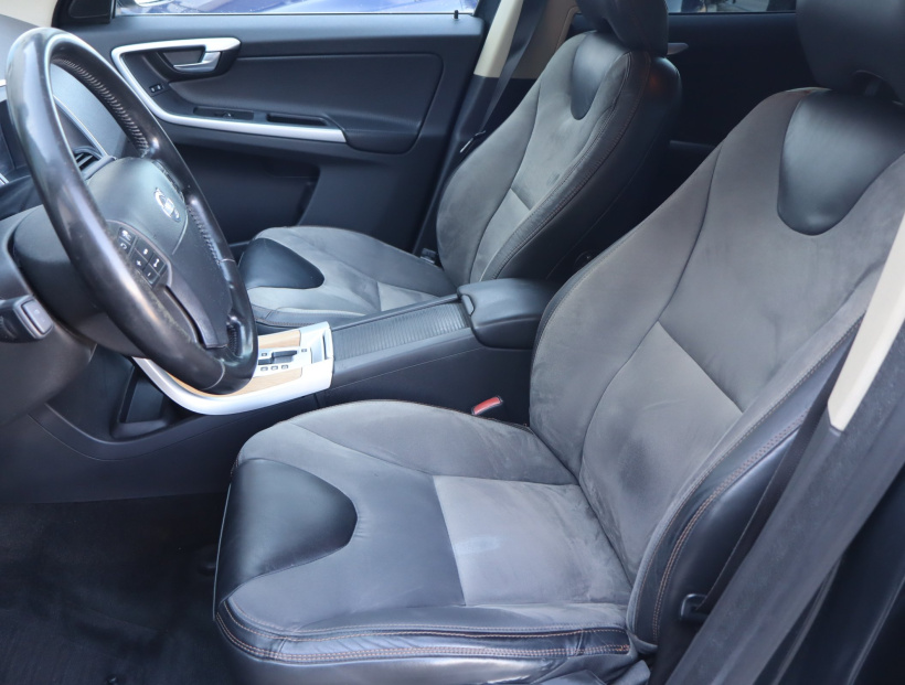 Volvo XC60, 2009