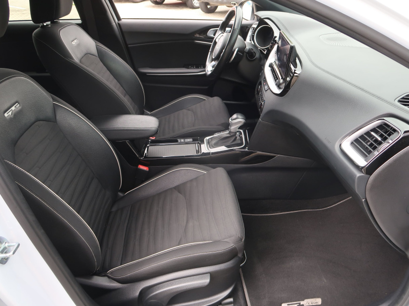 Kia Ceed, 2022