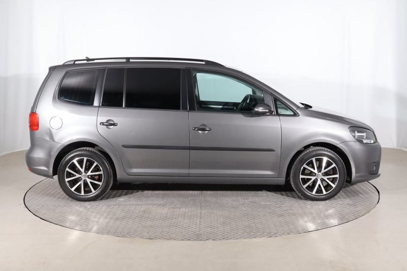 Volkswagen Touran, 2014