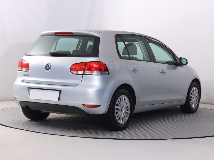 Volkswagen Golf, 2010