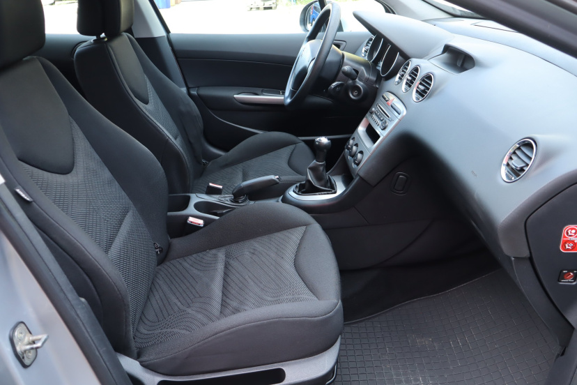 Peugeot 308, 2008