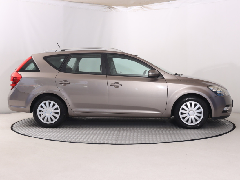 Kia Ceed, 2010