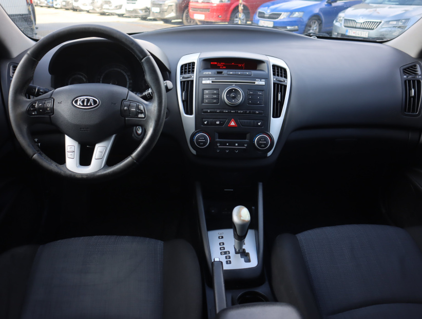 Kia Ceed, 2010