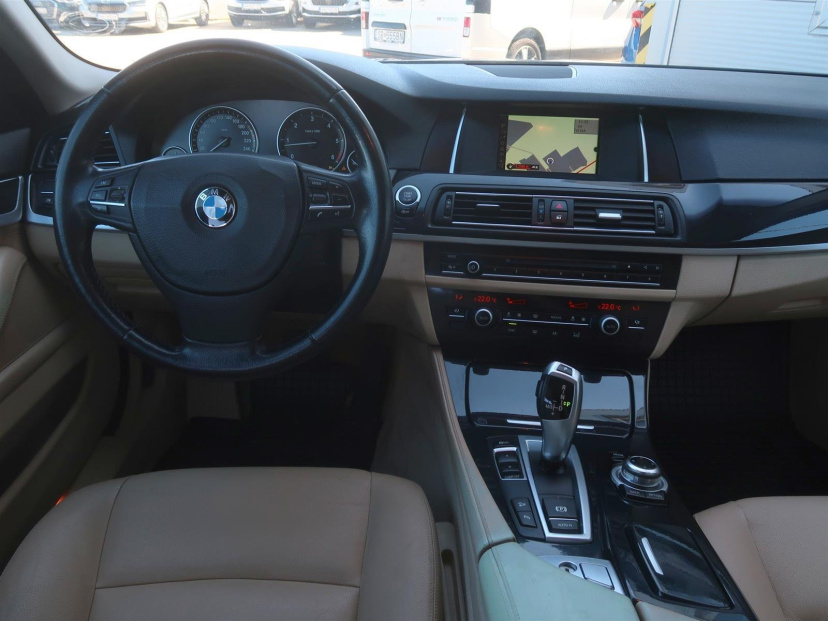 BMW 5, 2014