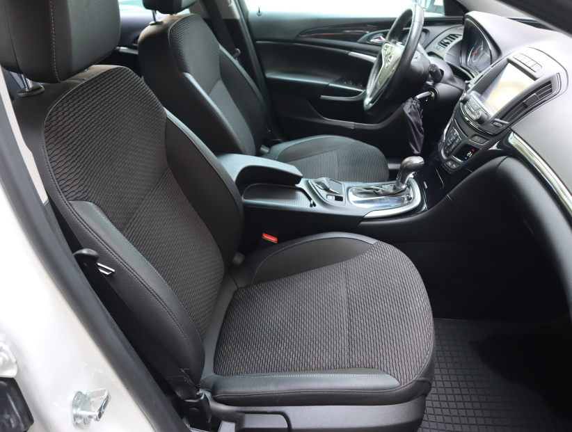 Opel Insignia, 2015