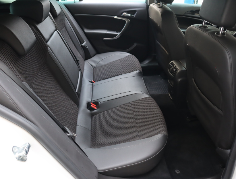 Opel Insignia, 2015