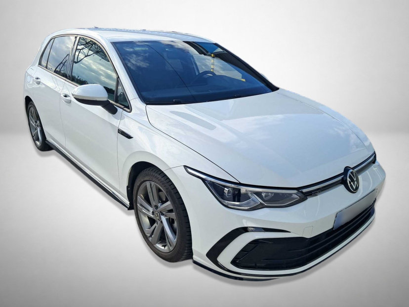 Volkswagen Golf, 2022