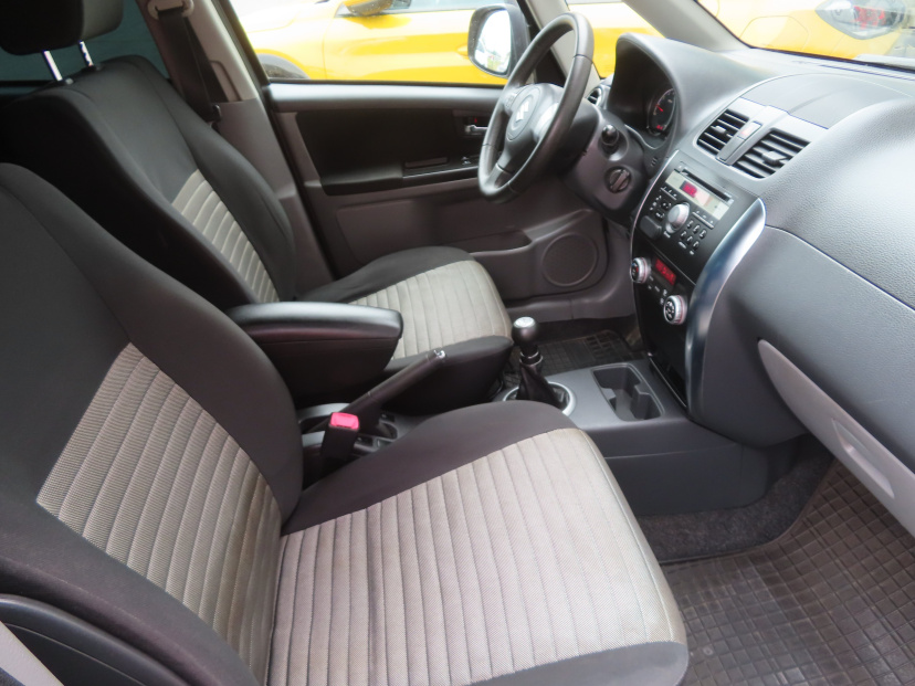 Suzuki SX4, 2013