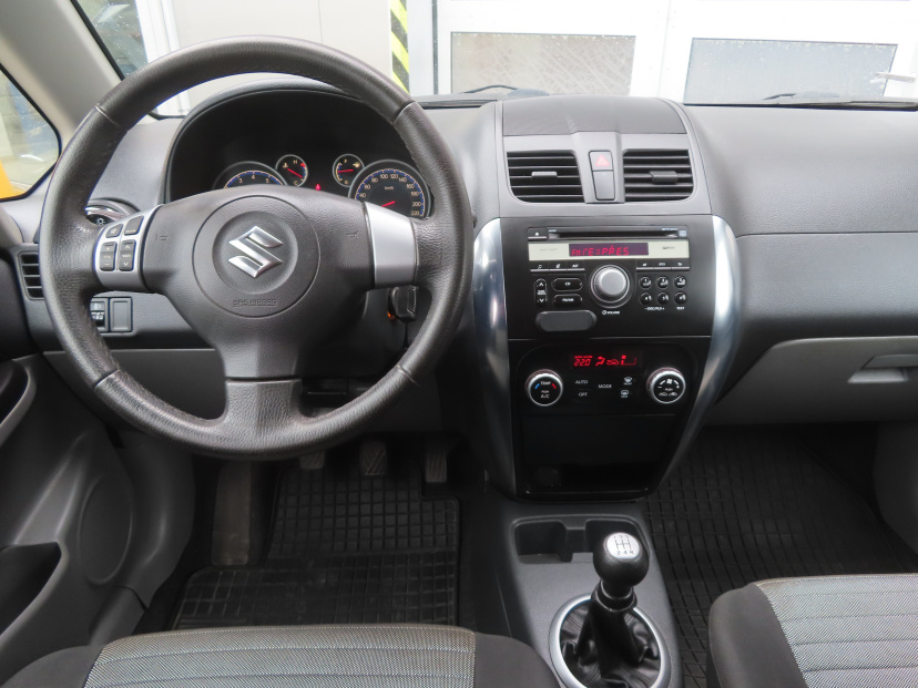 Suzuki SX4, 2013