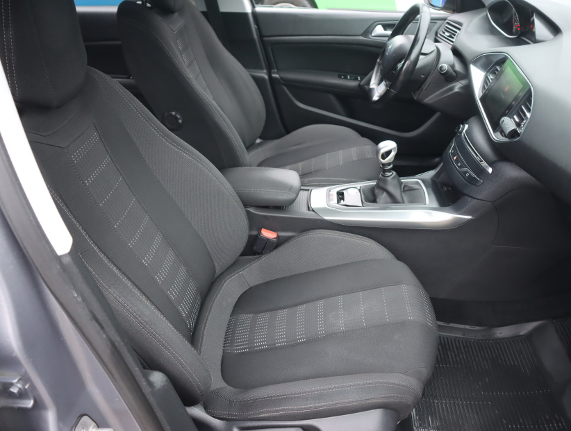 Peugeot 308, 2016