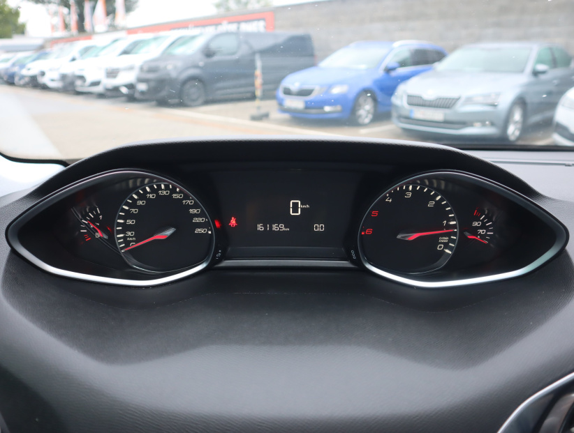 Peugeot 308, 2016