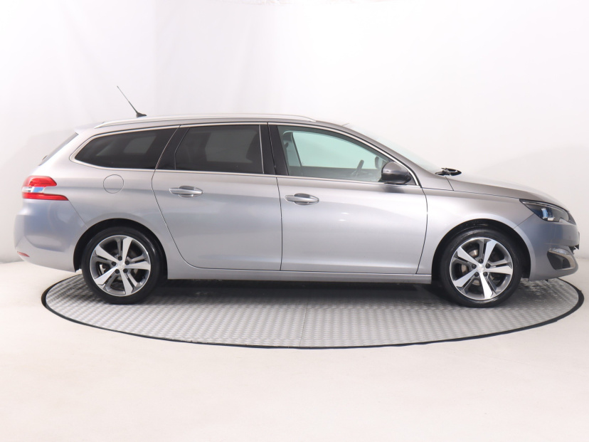 Peugeot 308, 2016