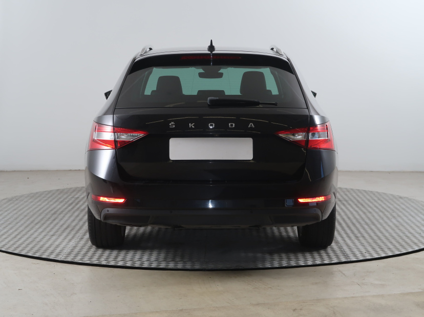 Škoda Superb, 2020