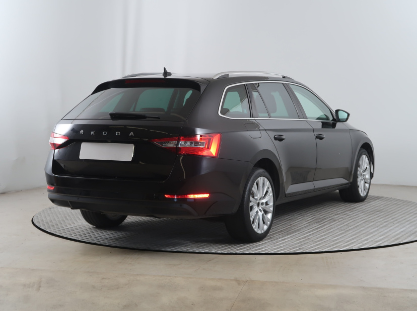 Škoda Superb, 2020