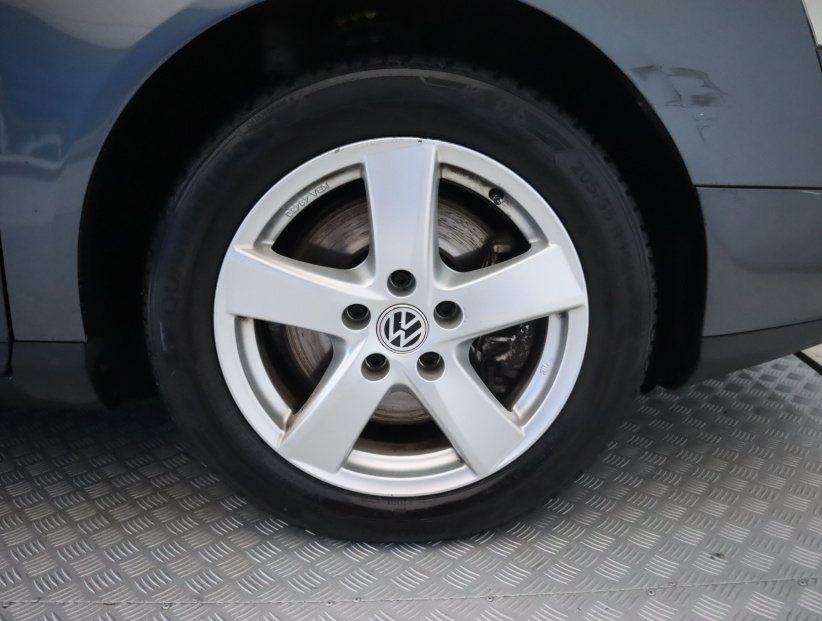 Volkswagen Passat, 2010