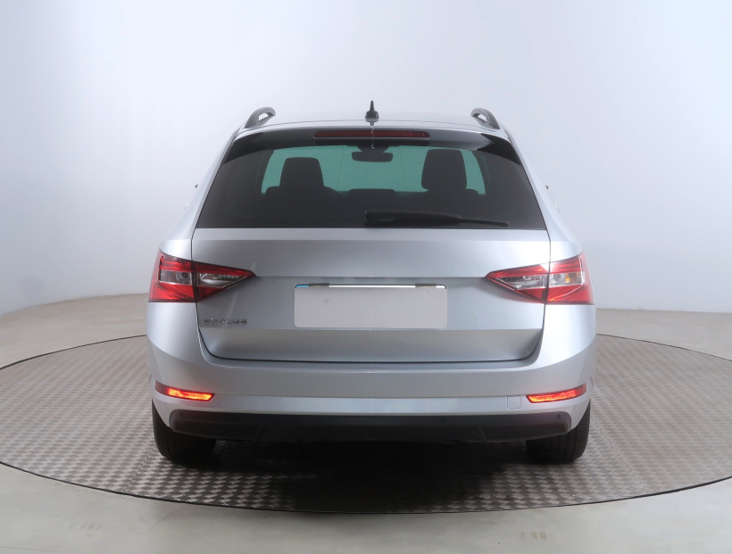 Škoda Superb, 2020
