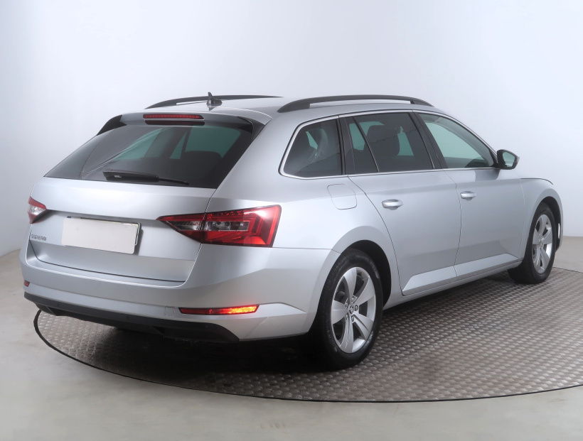 Škoda Superb, 2020