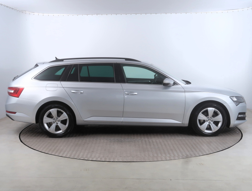 Škoda Superb, 2020