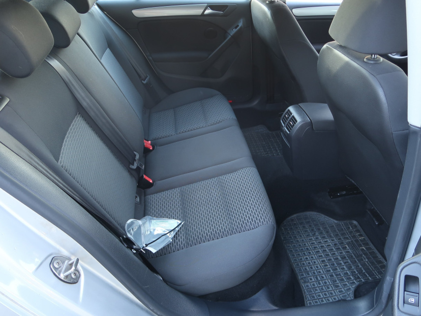 Volkswagen Golf, 2012
