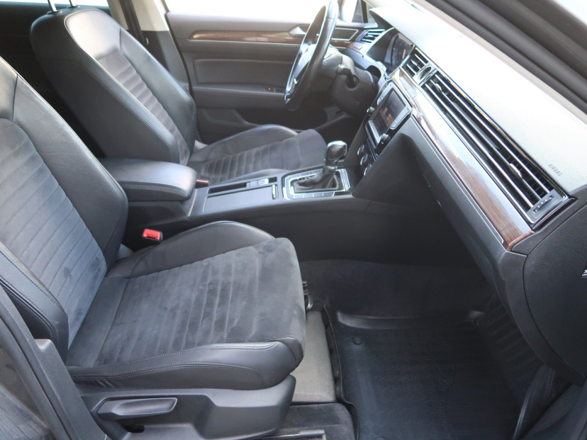 Volkswagen Passat, 2017