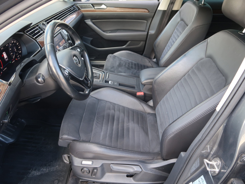 Volkswagen Passat, 2017
