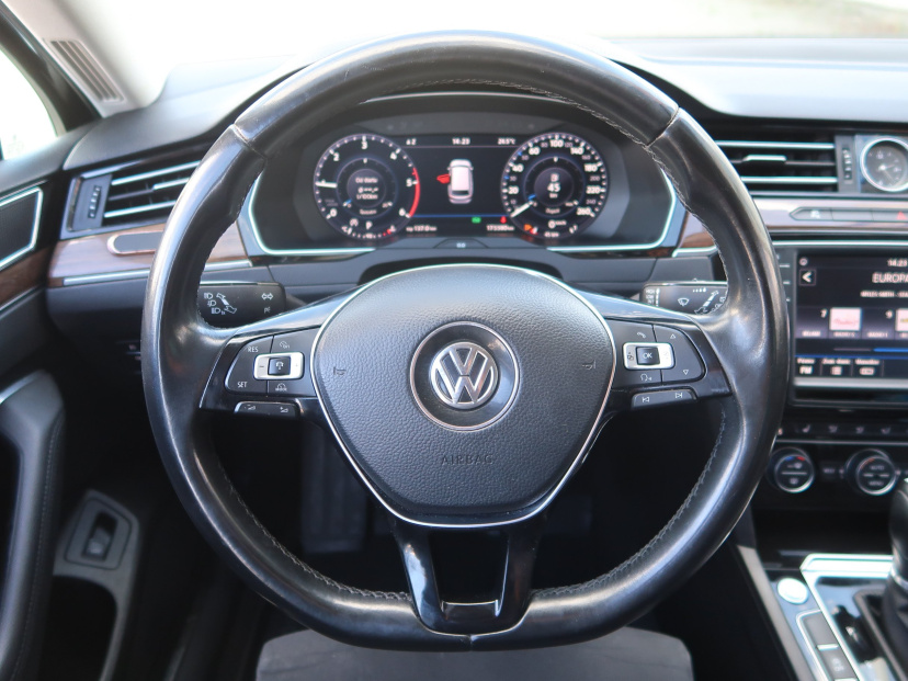 Volkswagen Passat, 2017