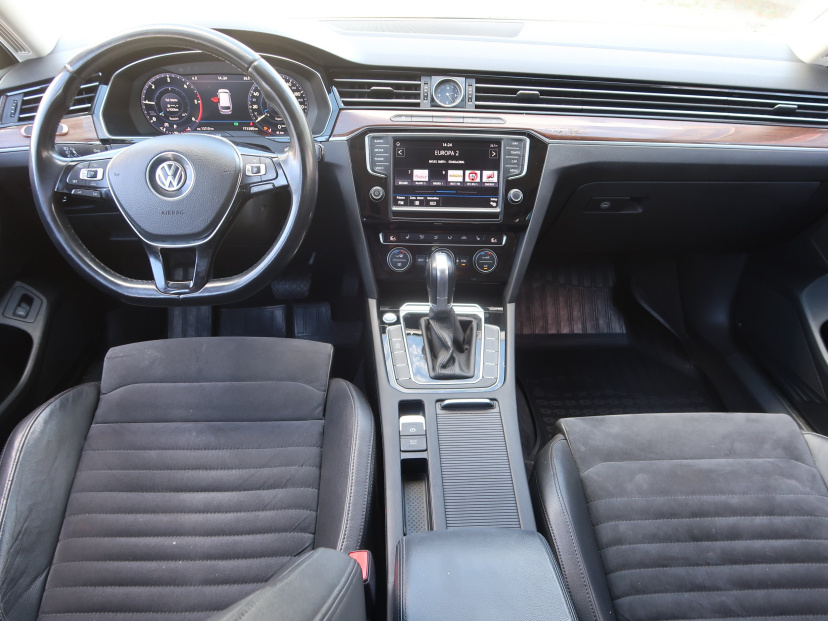 Volkswagen Passat, 2017
