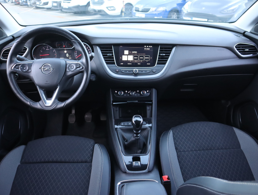 Opel Grandland, 2018