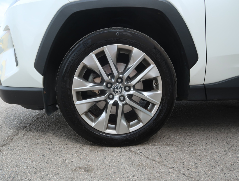 Toyota RAV 4, 2021