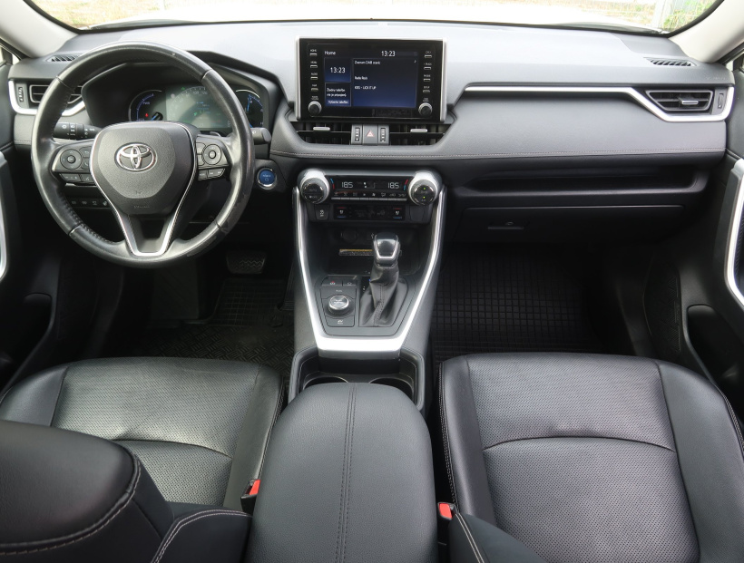 Toyota RAV 4, 2021