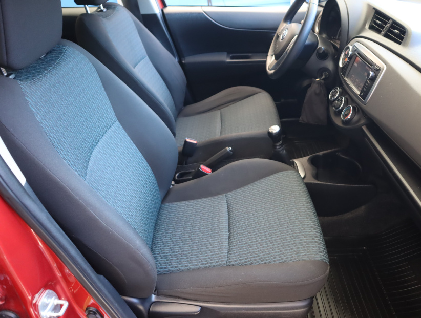 Toyota Yaris, 2011
