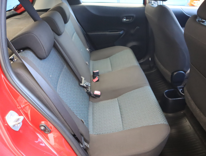 Toyota Yaris, 2011