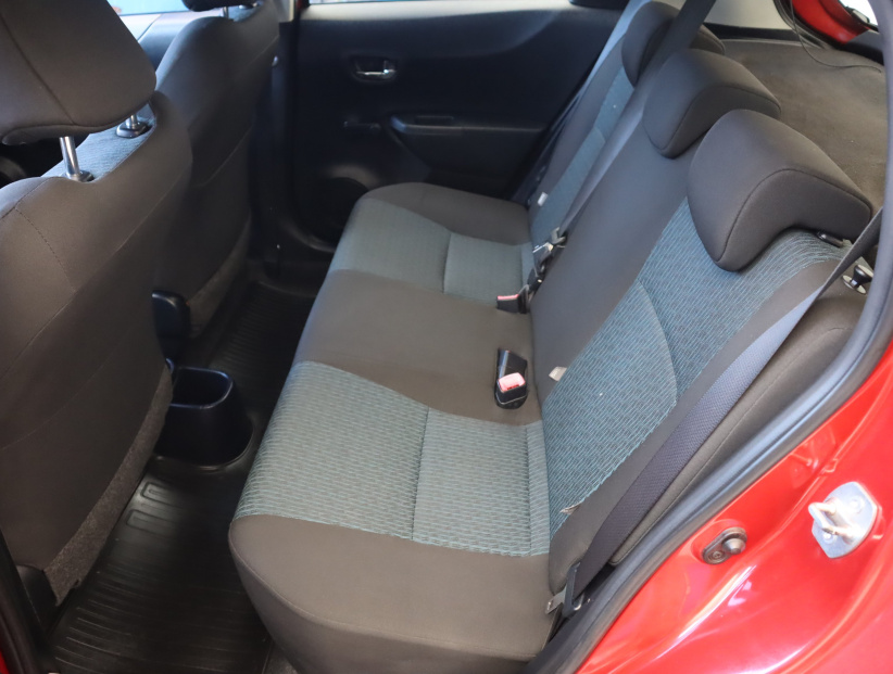Toyota Yaris, 2011