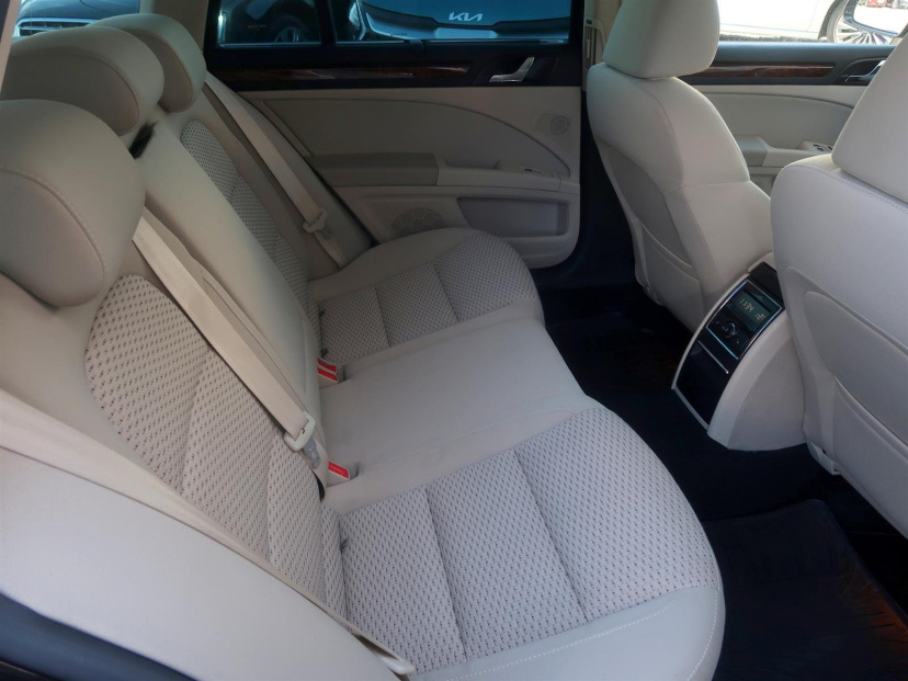 Škoda Superb, 2012