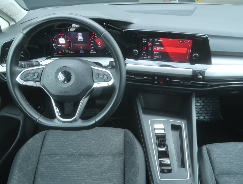 Volkswagen Golf, 2020