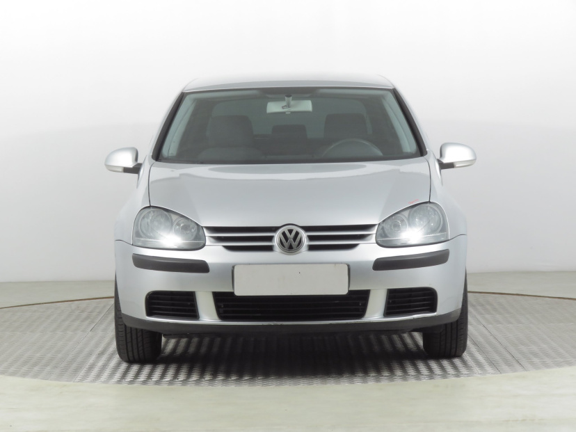 Volkswagen Golf, 2004