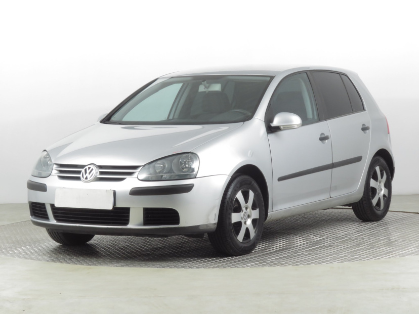 Volkswagen Golf, 2004