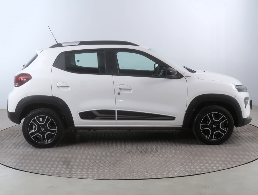 Dacia Spring, 2022