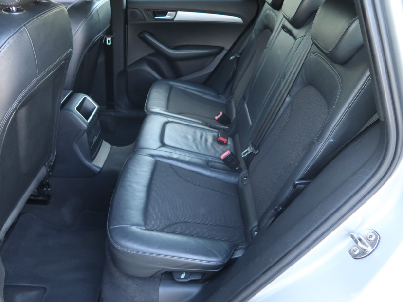 Audi Q5, 2010