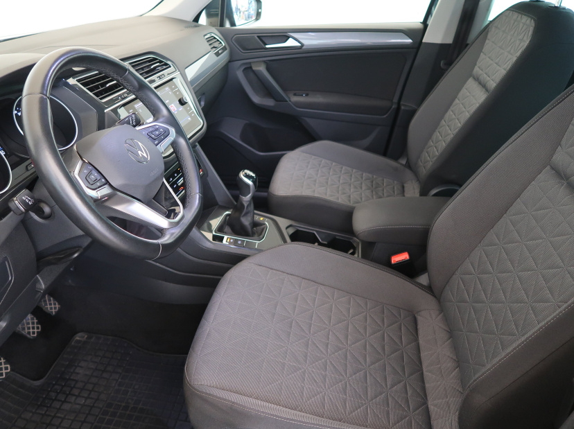 Volkswagen Tiguan, 2022