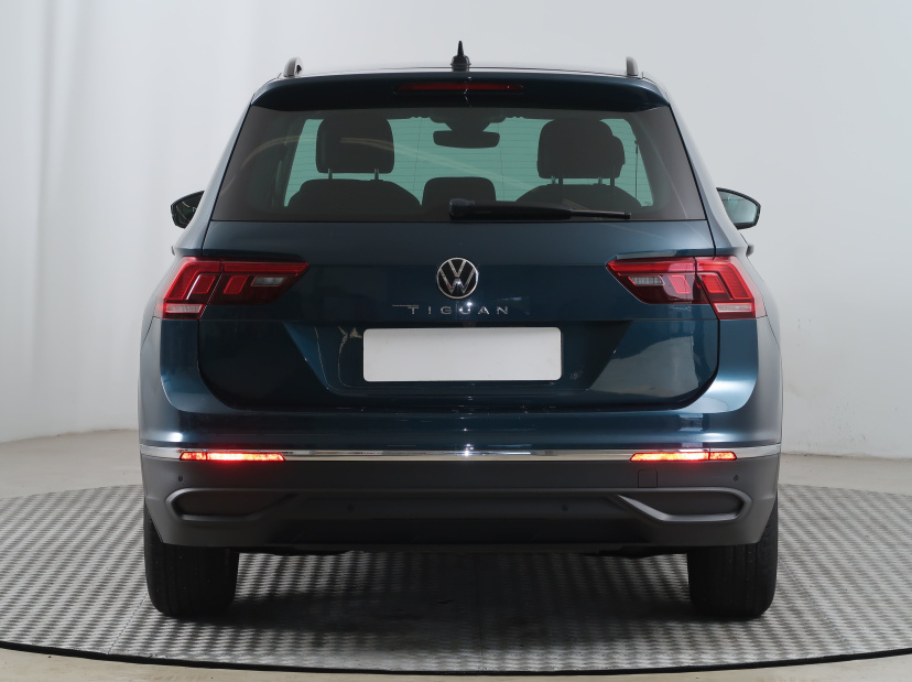 Volkswagen Tiguan, 2022