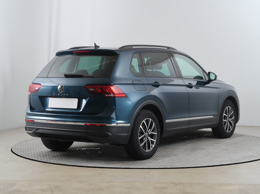 Volkswagen Tiguan, 2022