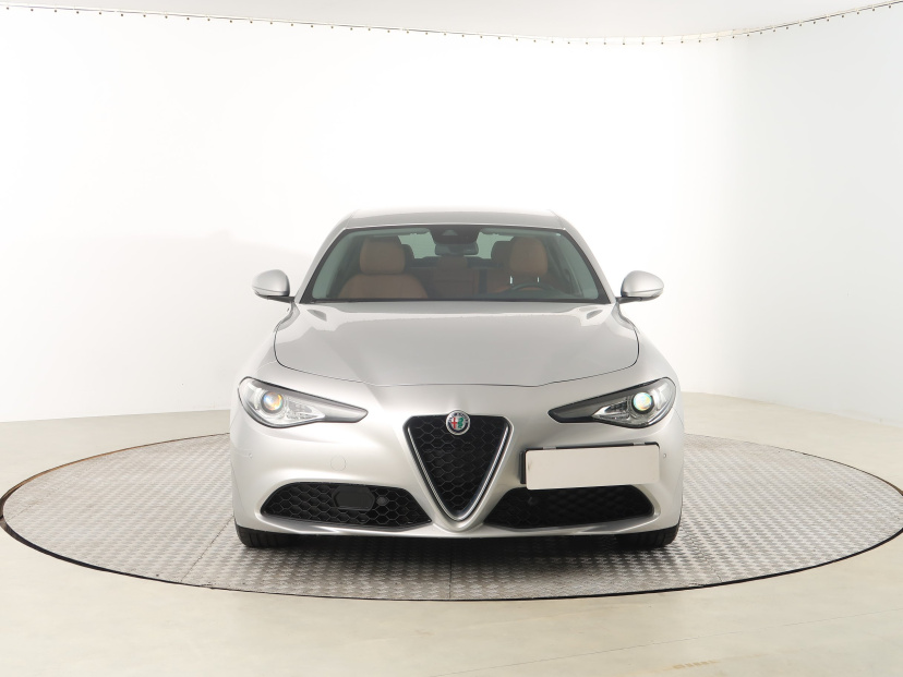 Alfa Romeo Giulia, 2019