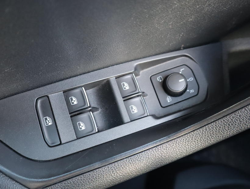 Škoda Karoq, 2018